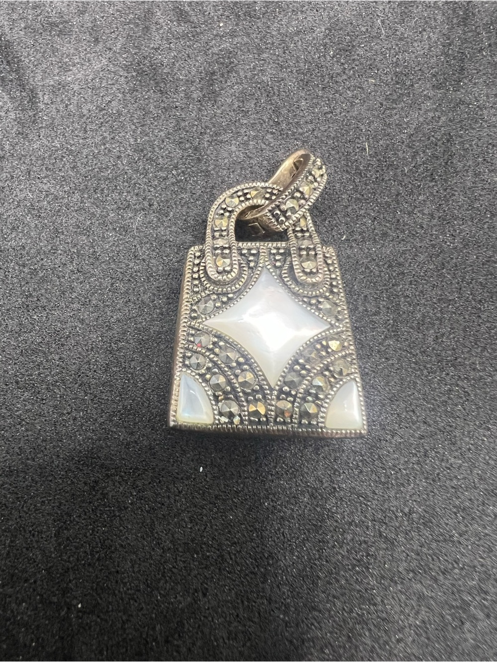 Vintage Silver Tone Key/Charm Holder with Mother-of-Pearl Accents